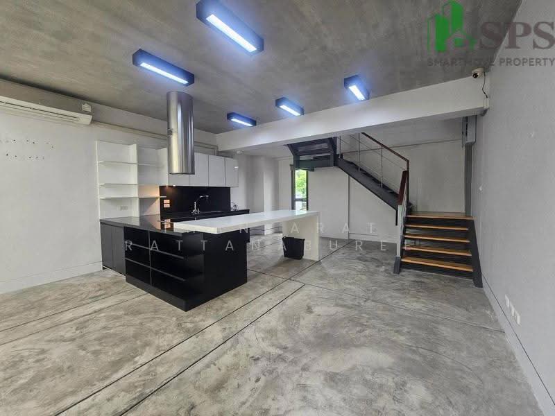 ็Home office for rent sukhumvit 64 loft style at oasis loft, Bangkok, Bang Chak, Phra Khanong, Bangkok, , 247 sqm, Office Space For Rent, by Thanyarat Rattanaburee, 500523900 - DDproperty.com