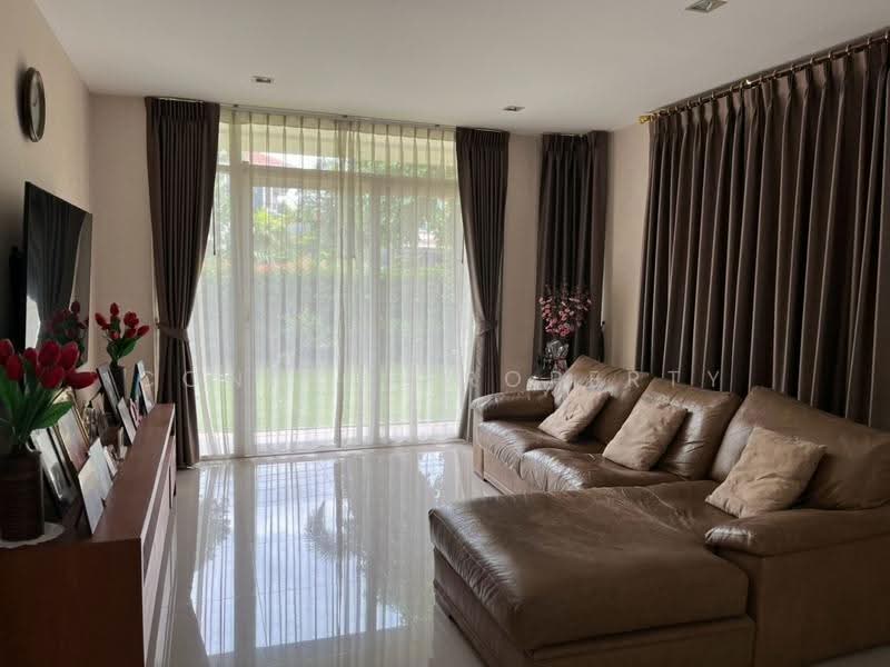 Laddarom Chaiyaphruk-Chaengwattana, Nonthaburi, Chaiyapruek Road, Khlong Phra Udom, Pak Kret, Nonthaburi, 5 Bedrooms, 300 sqm, Single Detached House For Sale, by Connex Property, 500523931 - DDproperty.com