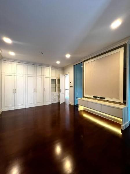 Nantawan Pinklao-Ratchapruek, Bangkok, Ratchaphruek Road, Taling Chan, Bangkok, 4 Bedrooms, 289 sqm, Single Detached House For Sale, by ดลดากร ลลิตวรฉัตร, 500523936 - DDproperty.com