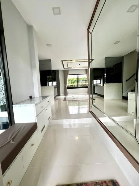 Nantawan Pinklao-Ratchapruek, Bangkok, Ratchaphruek Road, Taling Chan, Bangkok, 4 Bedrooms, 289 sqm, Single Detached House For Sale, by ดลดากร ลลิตวรฉัตร, 500523936 - DDproperty.com