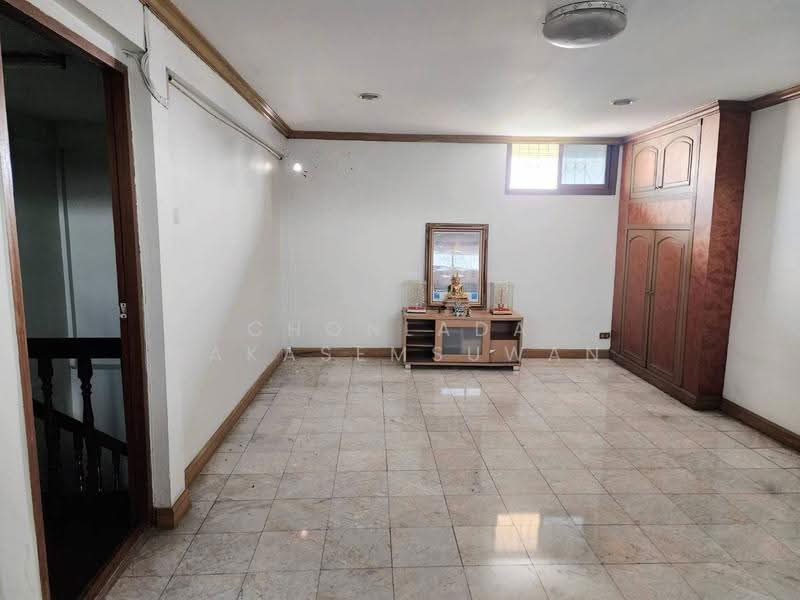 Townhome Sriwara Town in town, Bangkok, Phlapphla, Wang Thonglang, Bangkok, 5 Bedrooms, 250 sqm, Townhouse For Sale, by Chonlada Nakasemsuwan, 500523951 - DDproperty.com