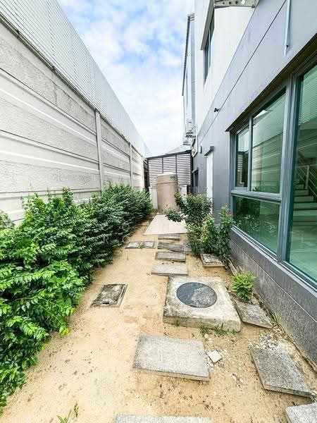 Baan Klang Muang Suksawat-Rama 3, Bangkok, Pracha Uthit 60 Alley, Thung Khru, Bangkok, 4 Bedrooms, 220 sqm, Townhouse For Sale, by Connex Property, 500523957 - DDproperty.com