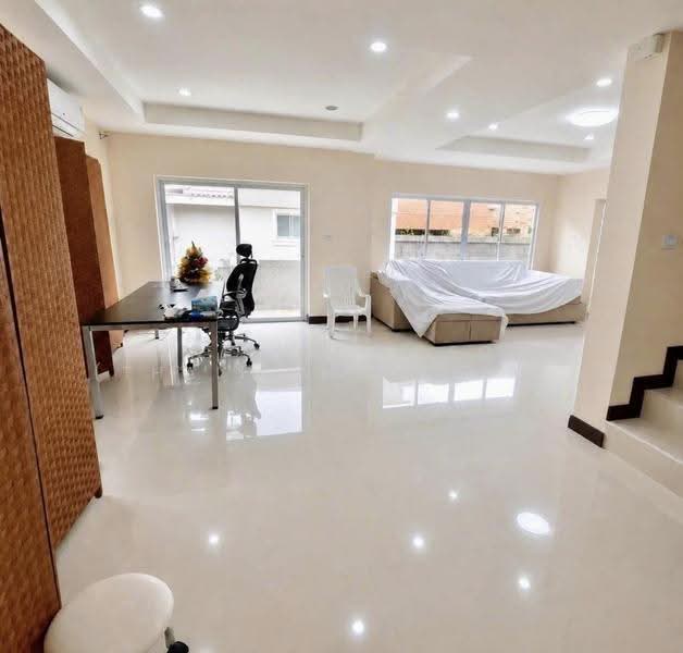 Coco Hill Laem Chabang, Chon Buri (Pattaya), Thung Suk La, Si Racha, Chon Buri (Pattaya), 3 Bedrooms, 226 sqm, Single Detached House For Rent, by Infinity EEC (Thailand) Co., Ltd., 500524137 - DDproperty.com