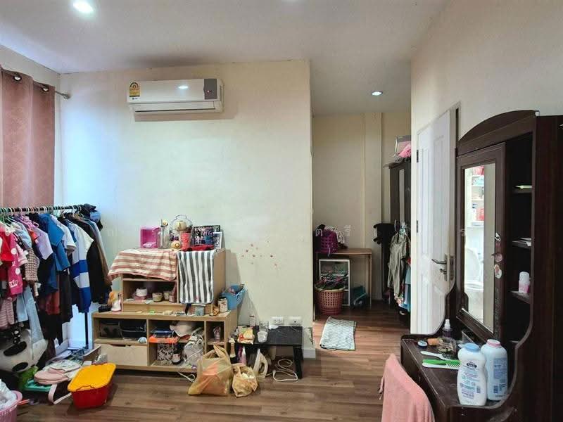 อิน-เฮ้าส์ ลาดพร้าว ซอยลาดพร้าว83 (จิตต์อารีย์), Bangkok, ถนนลาดพร้าว83, Khlong Chaokhun Sing, Wang Thonglang, Bangkok, 4 Bedrooms, 160 sqm, Townhouse For Sale, by คุณ ณัฐสิน ตรีเพ็ชร (คิริน), 500524326 - DDproperty.com