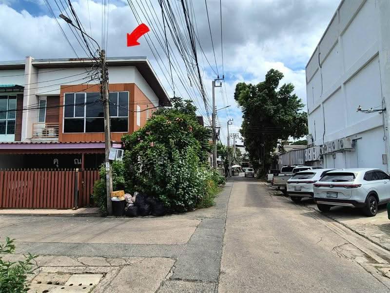 อิน-เฮ้าส์ ลาดพร้าว ซอยลาดพร้าว83 (จิตต์อารีย์), กรุงเทพ, ถนนลาดพร้าว83, คลองเจ้าคุณสิงห์, วังทองหลาง, กรุงเทพ, 160 ตร.ม., ทาวน์เฮ้าส์ ขาย, โดย คุณ ณัฐสิน ตรีเพ็ชร (คิริน), 500524326 - DDproperty.com