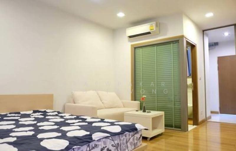 Quad Sathon, Bangkok, 70 Soi Narathiwat Ratchanakarin 6, Yan Nawa, Sathon, Bangkok, 1 Bedroom, 30 sqm, Condo For Rent, by Praewpakar Soontawong, 500524341 - DDproperty.com