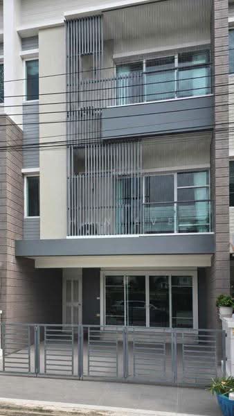 Town Avenue Srinagarindra, Bangkok, Soi On Nut 68, Suan Luang, Bangkok, 3 Bedrooms, 185 sqm, Townhouse For Rent, by Khun Eve, 500524375 - DDproperty.com