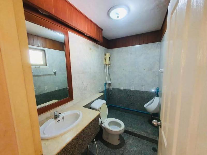 Pruekpirom Regent Pinklao, Nonthaburi, Kanchanaphisek Road, Bang Muang, Bang Yai, Nonthaburi, 4 Bedrooms, 352 sqm, Single Detached House For Rent, by Adisorn Ploymeerassamee, 500524420 - DDproperty.com