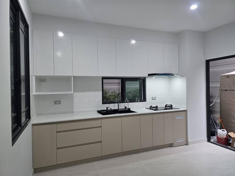 Baan Klang Muang Classe Sukhumvit 77 : บ้านกลางเมือง คลาสเซ่ สุขุมวิท 77, กรุงเทพ, ซอยอ่อนนุช 21, สวนหลวง, กรุงเทพ, 214 ตร.ม., บ้านเดี่ยว ให้เช่า, โดย Ivy Jang, 500524426 - DDproperty.com