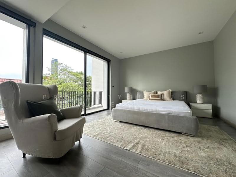 Hosue BTS Phromphong 3 bed / 4 bath, Bangkok, Khlong Tan Nua, Watthana, Bangkok, 3 Bedrooms, 350 sqm, Single Detached House For Rent, by PROPERTYSIGHTS REAL ESTATE, 500524428 - DDproperty.com
