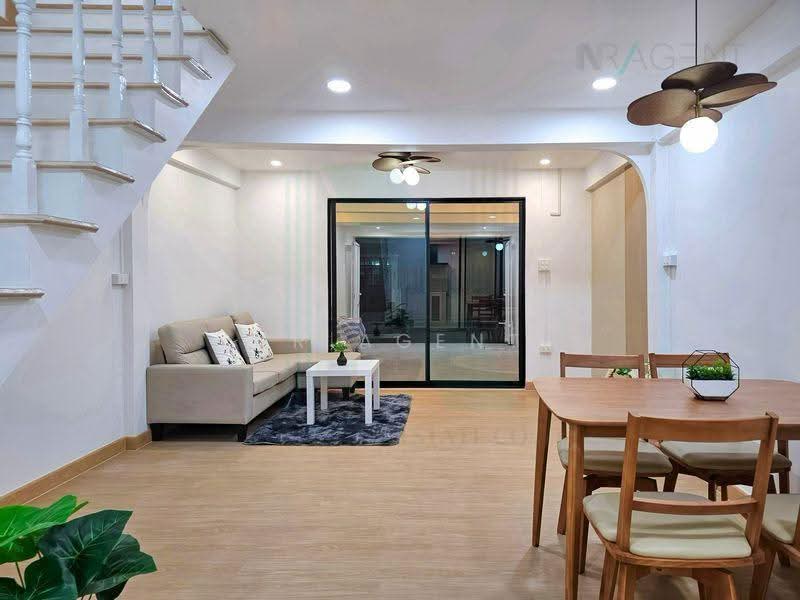 ทาวน์เฮาส์ ซอยเรวดี 57 แยก 8, Nonthaburi, Talat Kwan, Muang Nonthaburi, Nonthaburi, 3 Bedrooms, 101 sqm, Townhouse For Sale, by NR AGENT, 500524433 - DDproperty.com