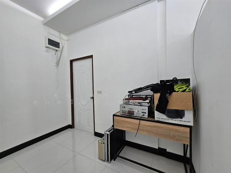 Habitia Panyaintra 2, Bangkok, Panya Inthra Road, Sam Wa Tawan Tok, Khlong Sam Wa, Bangkok, 4 Bedrooms, 290 sqm, Single Detached House For Sale, by คุณ ณัจภสิญาค์ ศุภควัษฐ์กาญกุล (ณิชชา), 500524438 - DDproperty.com