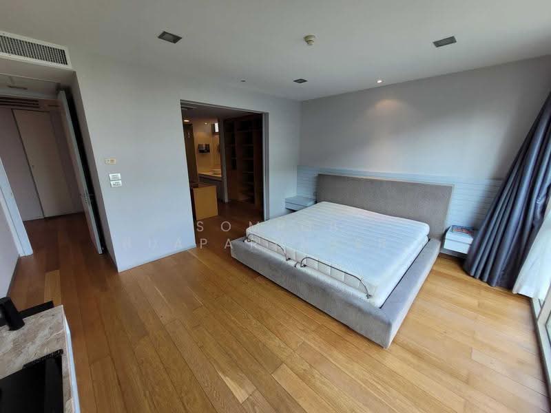 Ficus Lane, Bangkok, Soi Sukhumvit 44/1, Phra Kanong, Khlong Toei, Bangkok, 2 Bedrooms, 199 sqm, Condo For Rent, by Sompob Buaparungsri, 500524563 - DDproperty.com