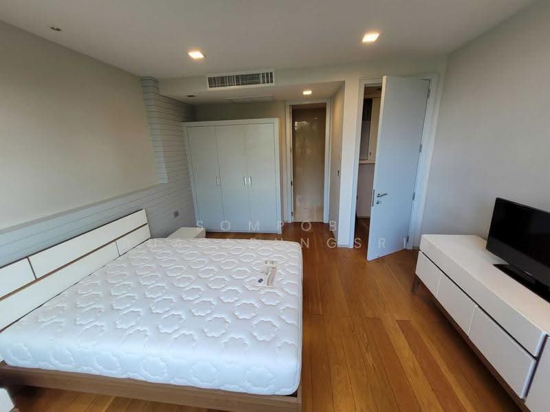 Ficus Lane, Bangkok, Soi Sukhumvit 44/1, Phra Kanong, Khlong Toei, Bangkok, 2 Bedrooms, 199 sqm, Condo For Rent, by Sompob Buaparungsri, 500524563 - DDproperty.com