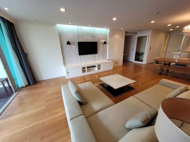 Ficus Lane, Bangkok, Soi Sukhumvit 44/1, Phra Kanong, Khlong Toei, Bangkok, 2 Bedrooms, 199 sqm, Condo For Rent, by Sompob Buaparungsri, 500524563 - DDproperty.com