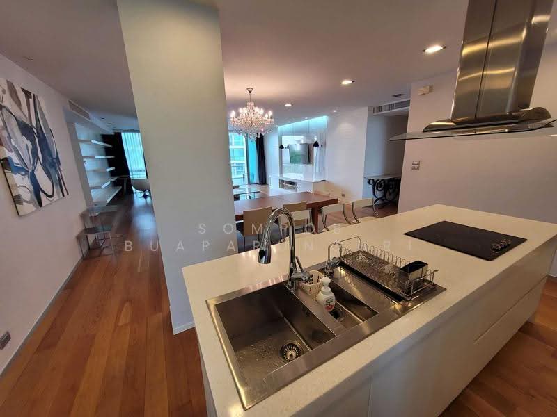 Ficus Lane, Bangkok, Soi Sukhumvit 44/1, Phra Kanong, Khlong Toei, Bangkok, 2 Bedrooms, 199 sqm, Condo For Rent, by Sompob Buaparungsri, 500524563 - DDproperty.com