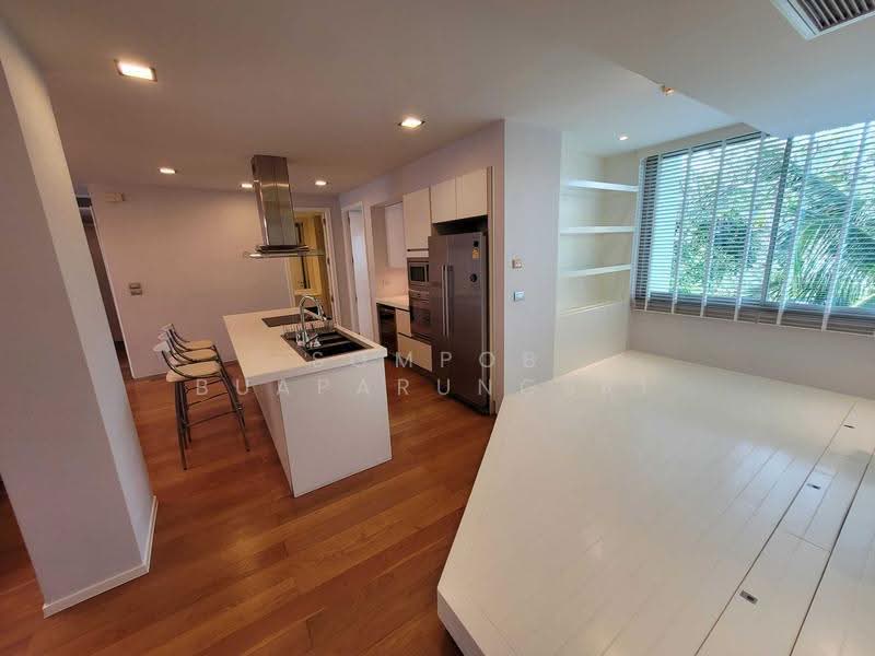 Ficus Lane, Bangkok, Soi Sukhumvit 44/1, Phra Kanong, Khlong Toei, Bangkok, 2 Bedrooms, 199 sqm, Condo For Rent, by Sompob Buaparungsri, 500524563 - DDproperty.com