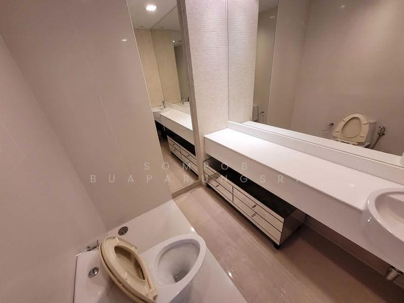 Ficus Lane, Bangkok, Soi Sukhumvit 44/1, Phra Kanong, Khlong Toei, Bangkok, 2 Bedrooms, 199 sqm, Condo For Rent, by Sompob Buaparungsri, 500524563 - DDproperty.com