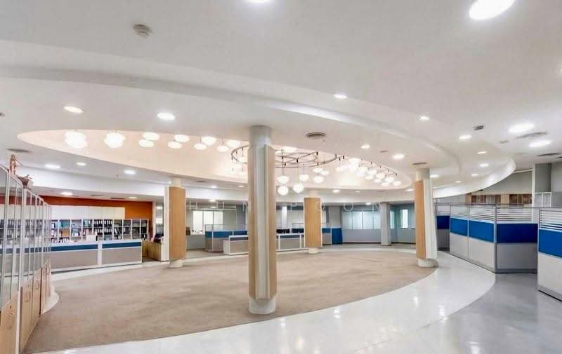 ให้เช่า พื้นที่โชว์รูม และพื้นที่สำนักงาน ติดถนนใหญ่ | 300 ม. ถึง MRT เพชรบุรี (SPSSR380), กรุงเทพ, เพชรบุรี, บางกะปิ, ห้วยขวาง, กรุงเทพ, 800 ตร.ม., Shophouse ให้เช่า, โดย Khun Poon, 500524604 - DDproperty.com
