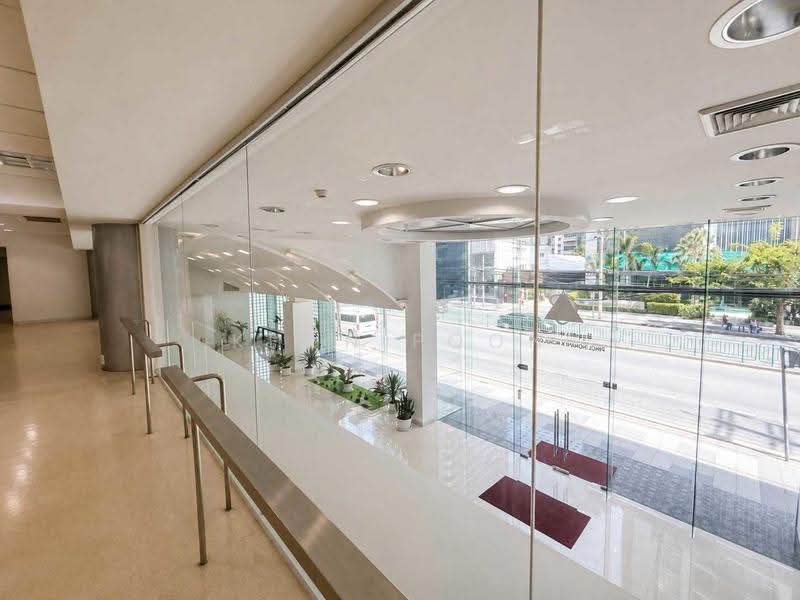 ให้เช่า พื้นที่โชว์รูม และพื้นที่สำนักงาน ติดถนนใหญ่ | 300 ม. ถึง MRT เพชรบุรี (SPSSR380), กรุงเทพ, เพชรบุรี, บางกะปิ, ห้วยขวาง, กรุงเทพ, 800 ตร.ม., Shophouse ให้เช่า, โดย Khun Poon, 500524604 - DDproperty.com