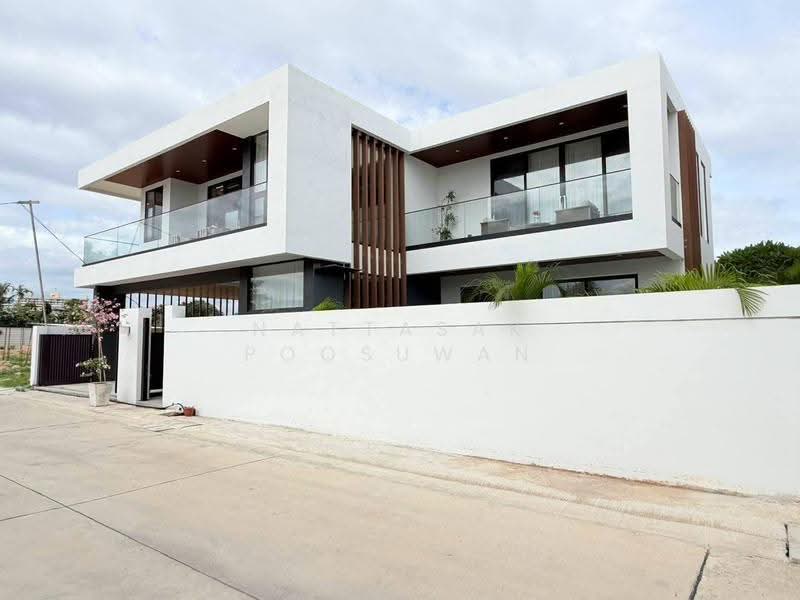 undefined, Chon Buri (Pattaya), Nong Pru, Bang Lamung (Pattaya), Chon Buri (Pattaya), 4 Bedrooms, 376 sqm, Villa For Sale, by Nattasak Poosuwan, 500524633 - DDproperty.com