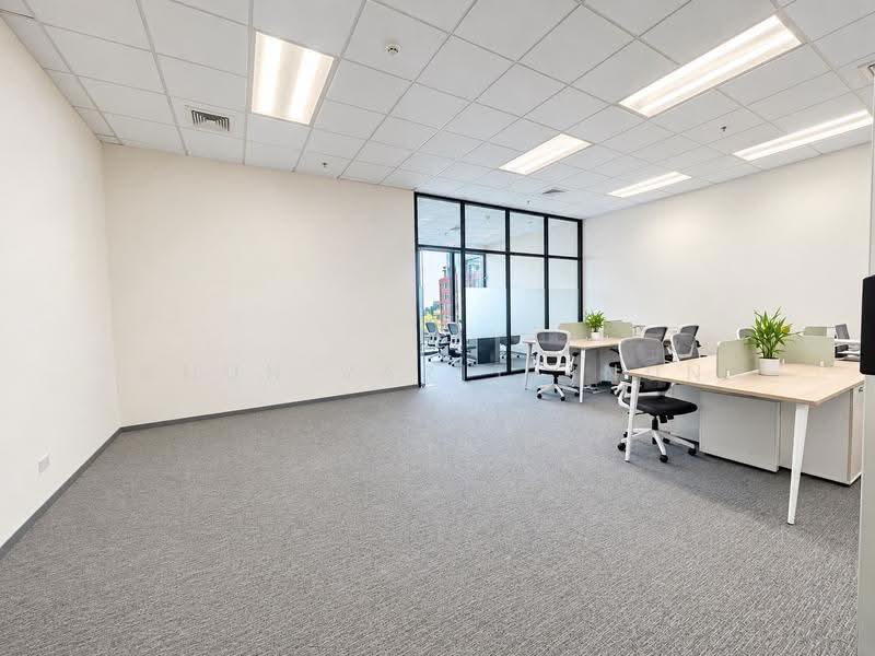 FULLY FURNISHED OFFICE FOR RENT | CHIDLOM – PLOENCHIT & BTS/MRT LOCATIONS, Bangkok, พระราม4, Khlong Toei, Bangkok, , 66 sqm, Office Space For Rent, by Khun Varittinun, 500524651 - 66 ตร.ม. - DDproperty.com