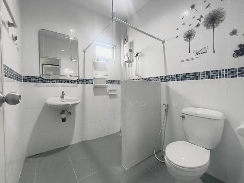 Ratchaphruek Suvarnabhumi-Ladkrabang Village, Bangkok, 397/183 Thanon Chalong Krung, Lam Pla Tiew, Lat Krabang, Bangkok, 3 Bedrooms, 140 sqm, Townhouse For Sale, by THE LIVING HUB, 500524655 - DDproperty.com