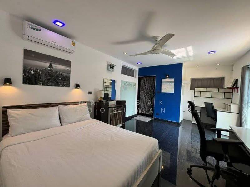 5-BR Villa, Chon Buri (Pattaya), Nong Pru, Bang Lamung (Pattaya), Chon Buri (Pattaya), 5 Bedrooms, 300 sqm, Villa For Sale, by Nattasak Poosuwan, 500524708 - DDproperty.com