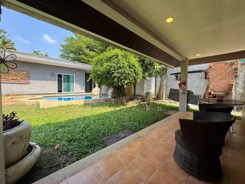 5-BR Villa, Chon Buri (Pattaya), Nong Pru, Bang Lamung (Pattaya), Chon Buri (Pattaya), 5 Bedrooms, 300 sqm, Villa For Sale, by Nattasak Poosuwan, 500524708 - DDproperty.com