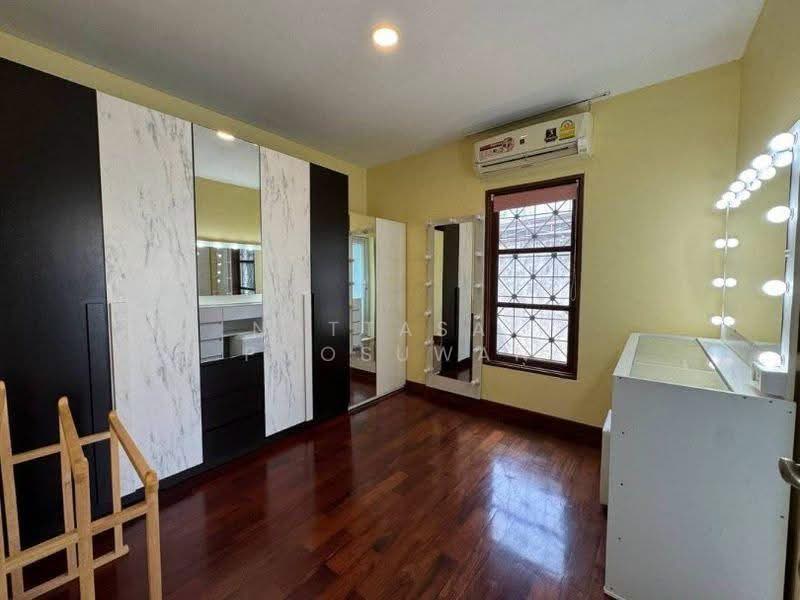 5-BR Villa, Chon Buri (Pattaya), Nong Pru, Bang Lamung (Pattaya), Chon Buri (Pattaya), 5 Bedrooms, 300 sqm, Villa For Sale, by Nattasak Poosuwan, 500524708 - DDproperty.com