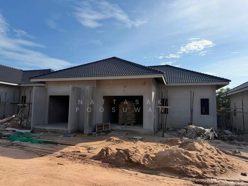 undefined, Chon Buri (Pattaya), Nong Pru, Bang Lamung (Pattaya), Chon Buri (Pattaya), 3 Bedrooms, 280 sqm, Single Detached House For Sale, by Nattasak Poosuwan, 500524714 - DDproperty.com