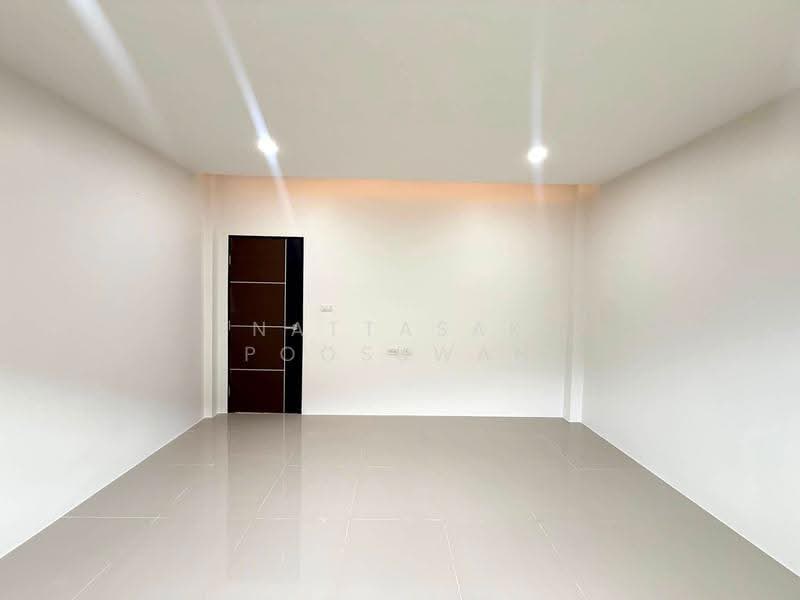 undefined, Chon Buri (Pattaya), Nong Pru, Bang Lamung (Pattaya), Chon Buri (Pattaya), 2 Bedrooms, 66 sqm, Single Detached House For Sale, by Nattasak Poosuwan, 500524759 - DDproperty.com