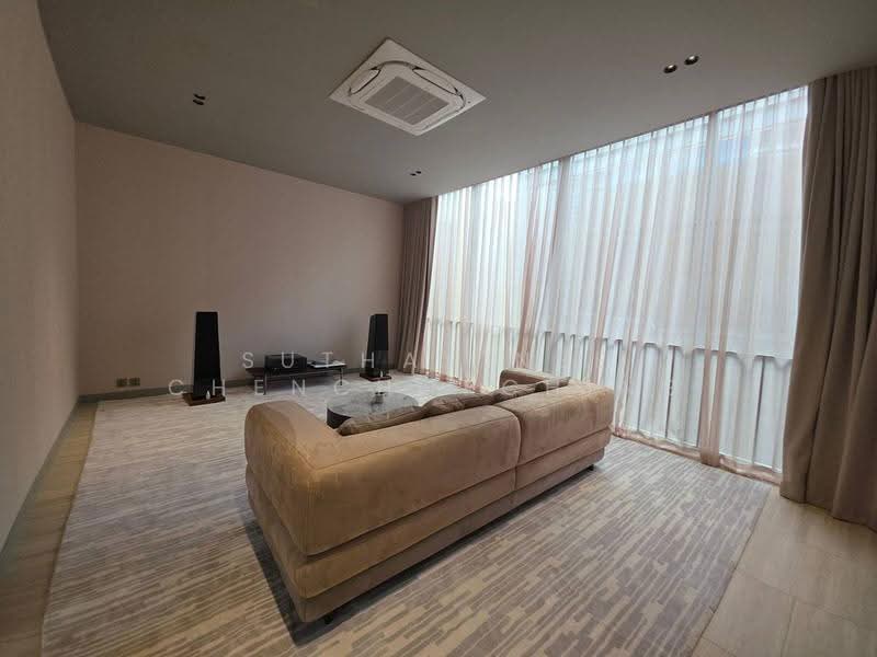 5-BR House, Bangkok, Thung Maha Mek, Sathon, Bangkok, 5 Bedrooms, 1,400 sqm, Single Detached House For Sale, by Suthasinee Chenchopching, 500524803 - DDproperty.com