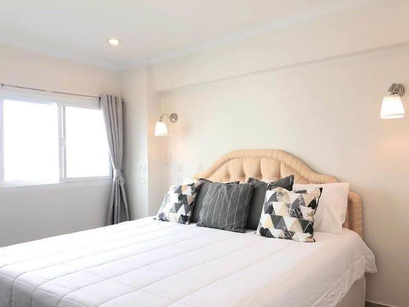 Thonglor Tower, Bangkok, Soi Thonglor, Sukhumvit 55 Road, Khlongtoei Nua, Watthana, Bangkok, 2 Bedrooms, 50 sqm, Condo For Rent, by Nakarin Sookpaiboon, 500524922 - DDproperty.com
