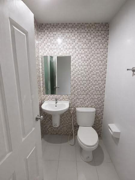Le Ville Plus Rangsit-Klong 7, Pathum Thani, Khlong Chet, Khlong Luang, Pathum Thani, 2 Bedrooms, 160 sqm, Townhouse For Sale, by ERA Holding (Thailand) Co., Ltd., 500524943 - DDproperty.com