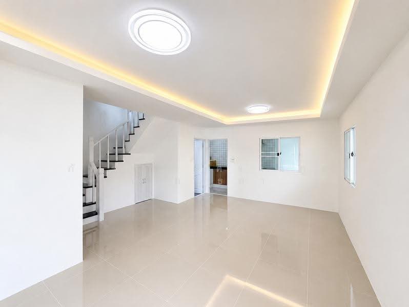 Baan Pruksa 20 Lumlukka Klong 2, Pathum Thani, Soi Lam Luk Ka 11, Khu Khot, Lam Luk Ka, Pathum Thani, 3 Bedrooms, 104 sqm, Townhouse For Sale, by ภัทรนัน อิศรางกูร ณ อยุธยา, 500524954 - DDproperty.com
