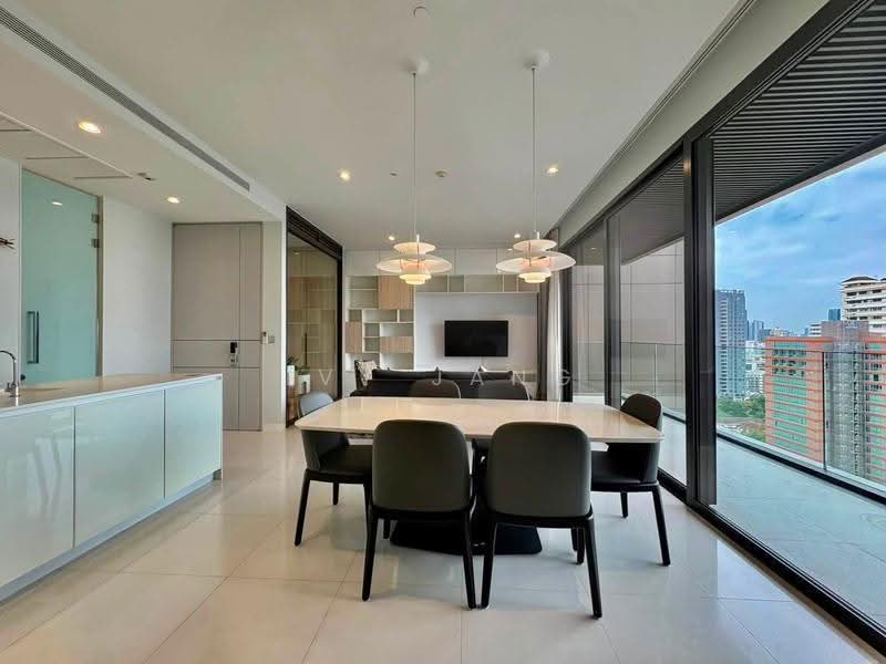 Vittorio 39, Bangkok, 8 Sukhumvit, Khlong Tan Nua, Watthana, Bangkok, 2 Bedrooms, 137 sqm, Condo For Rent, by Ivy Jang, 500524966 - DDproperty.com