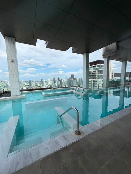 Vittorio 39, Bangkok, 8 Sukhumvit, Khlong Tan Nua, Watthana, Bangkok, 2 Bedrooms, 137 sqm, Condo For Rent, by Ivy Jang, 500524966 - DDproperty.com