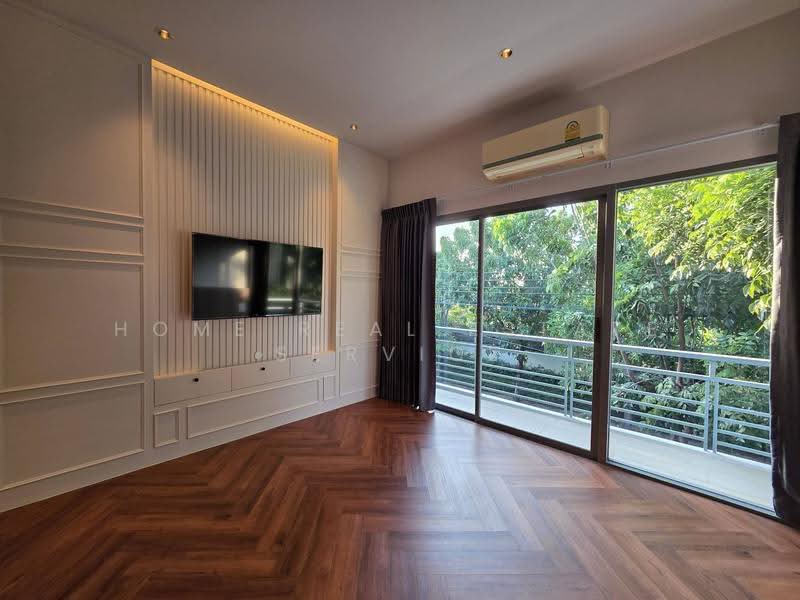 Narasiri Pattanakarn-Srinakarin, Bangkok, 878 Soi Srinakarin 20, Khlong Chan, Bang Kapi, Bangkok, 3 Bedrooms, 230 sqm, Single Detached House For Sale, by HOME Real Estate Service, 500524982 - DDproperty.com