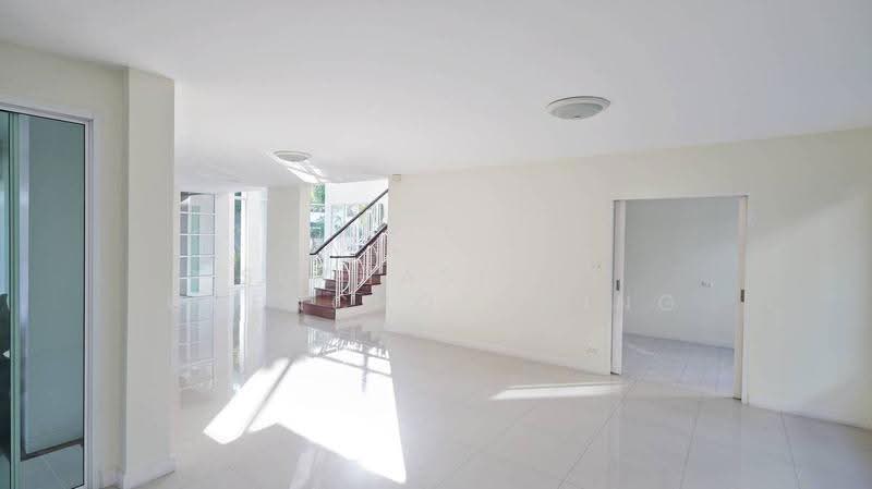 undefined, Bangkok, Dok Mai, Prawet, Bangkok, 3 Bedrooms, 270 sqm, Single Detached House For Sale, by Suthasinee Chenchopching, 500525062 - DDproperty.com