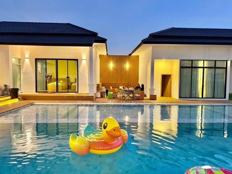 5-BR Villa, Chon Buri (Pattaya), Huai Yai, Bang Lamung (Pattaya), Chon Buri (Pattaya), 5 Bedrooms, 700 sqm, Villa For Sale, by Pitiyaporn Pornkhuntod, 500525079 - DDproperty.com