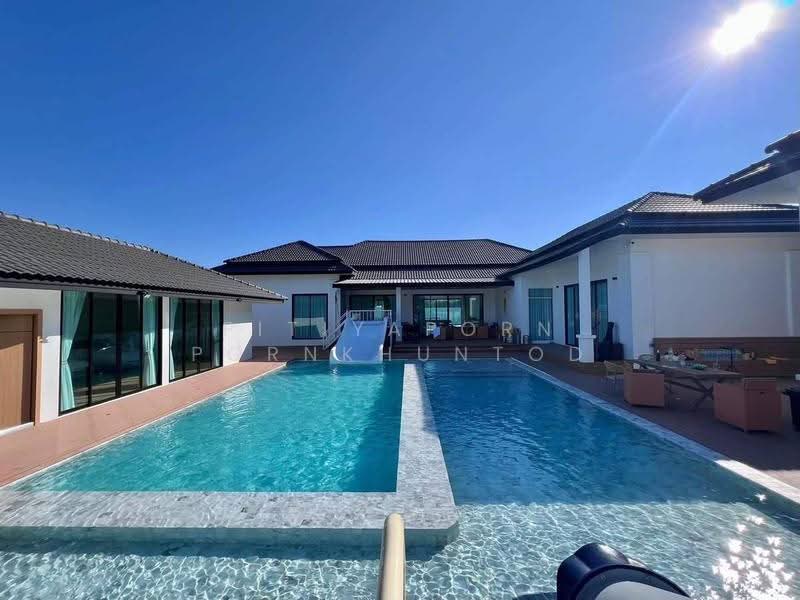 5-BR Villa, Chon Buri (Pattaya), Huai Yai, Bang Lamung (Pattaya), Chon Buri (Pattaya), 5 Bedrooms, 700 sqm, Villa For Sale, by Pitiyaporn Pornkhuntod, 500525079 - DDproperty.com