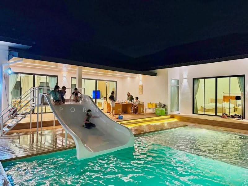 5-BR Villa, Chon Buri (Pattaya), Huai Yai, Bang Lamung (Pattaya), Chon Buri (Pattaya), 5 Bedrooms, 700 sqm, Villa For Sale, by Pitiyaporn Pornkhuntod, 500525079 - DDproperty.com