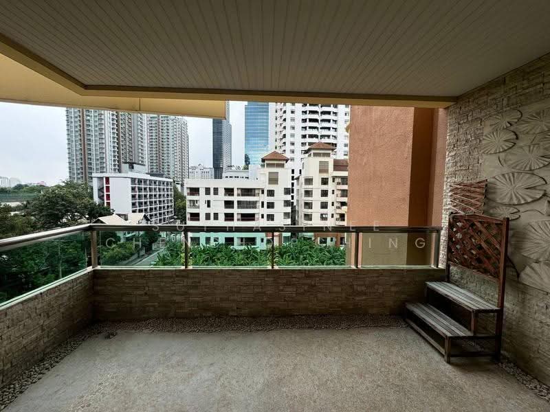 Sukhumvit City Resort, Bangkok, 51 Soi Sukhumvit 11, Khlongtoei Nua, Watthana, Bangkok, 2 Bedrooms, 146 sqm, Condo For Sale, by Suthasinee Chenchopching, 500525084 - DDproperty.com