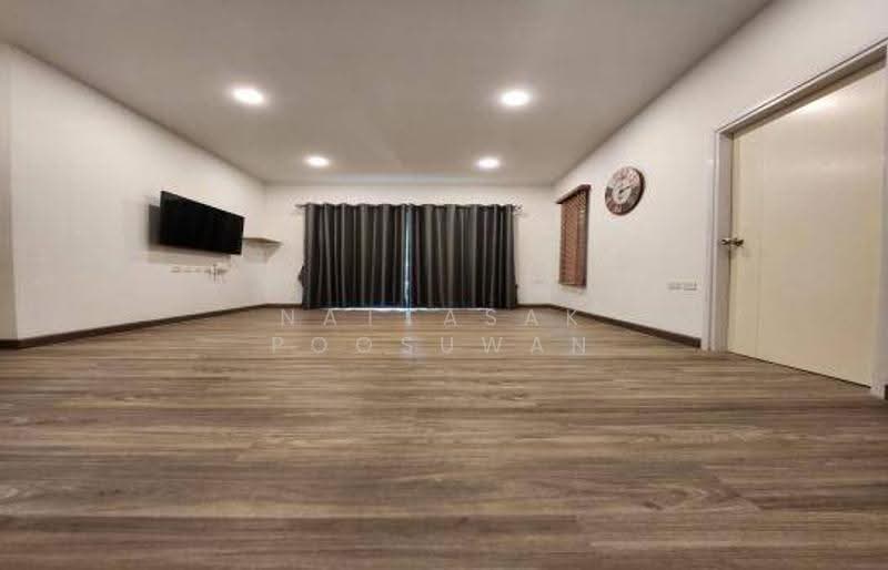 4-BR Townhouse, Chon Buri (Pattaya), Nong Kakha, Phan Thong, Chon Buri (Pattaya), 4 Bedrooms, 130 sqm, Townhouse For Sale, by Nattasak Poosuwan, 500525098 - DDproperty.com