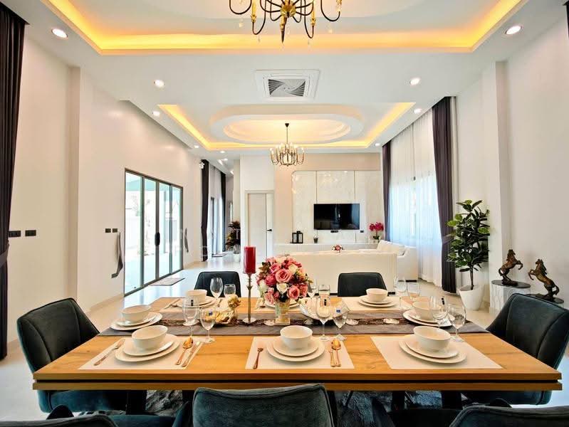 4-BR Villa, Chon Buri (Pattaya), Poong, Bang Lamung (Pattaya), Chon Buri (Pattaya), 4 Bedrooms, 280 sqm, Villa For Sale, by Nattasak Poosuwan, 500525146 - DDproperty.com