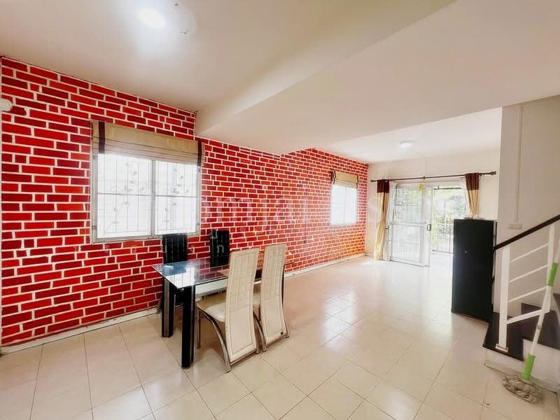 ให้เช่า บ้านพฤกษา 71 กรุงเทพ - ปทุมธานี หลังริม, Pathum Thani, Bang Dua, Muang Pathum Thani, Pathum Thani, 3 Bedrooms, 115 sqm, Townhouse For Rent, by ณัฏฐ์อาณา บรรยงกะเสนา ณ อยุธยา, 500525158 - DDproperty.com