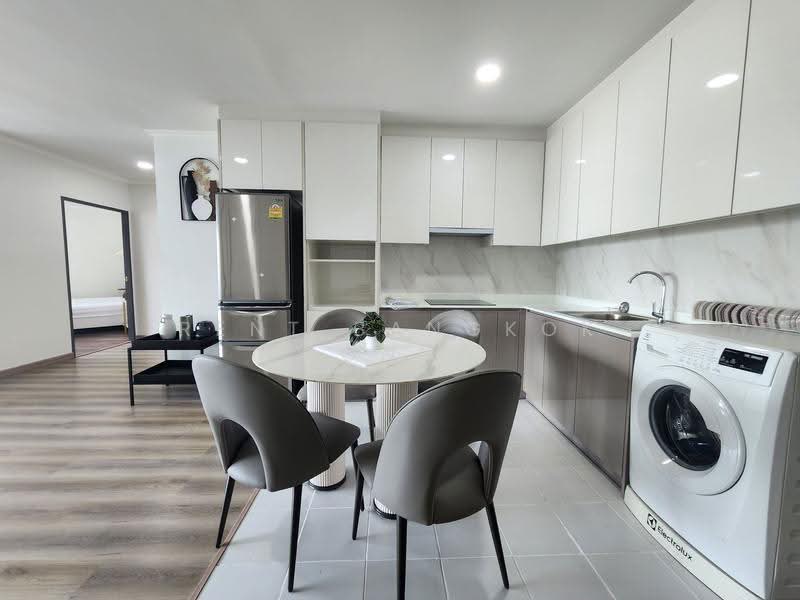 Sathorn Gardens, Bangkok, 39 South Sathorn Road, Thung Maha Mek, Sathon, Bangkok, 2 Bedrooms, 109 sqm, Condo For Rent, by Rent Bangkok Condo, 500525206 - DDproperty.com