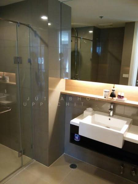 15 Sukhumvit Residences, Bangkok, Soi Sukhumvit 15, Khlongtoei Nua, Watthana, Bangkok, 1 Bedroom, 55 sqm, Condo For Rent, by Juthabhorn Uppachit (Amy), 500525207 - DDproperty.com
