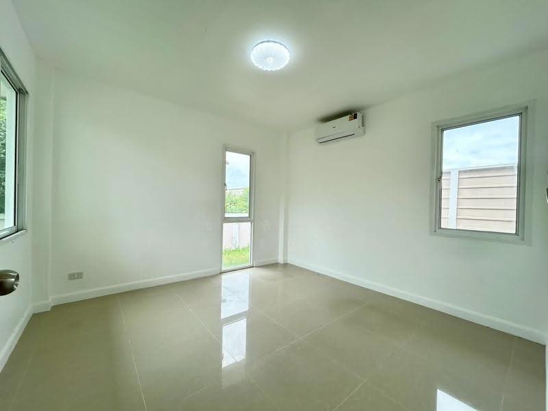 Chuanchompark 2, Nonthaburi, Moo 3, Sai Noi Subdistrict, Sai Noi District, Nonthaburi Province, Sai Noi, Nonthaburi, 3 Bedrooms, 230 sqm, Single Detached House For Sale, by อาทิชา โชตจิราวณิช, 500525223 - DDproperty.com